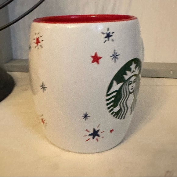 Disney Parks Starbucks Red White Blue Patriotic Mug Mickey 12oz Hearts USA - Picture 5 of 7